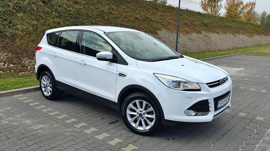 FORD Kuga -