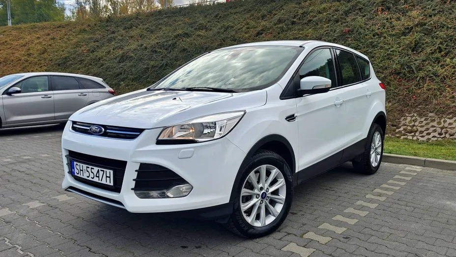 FORD Kuga -
