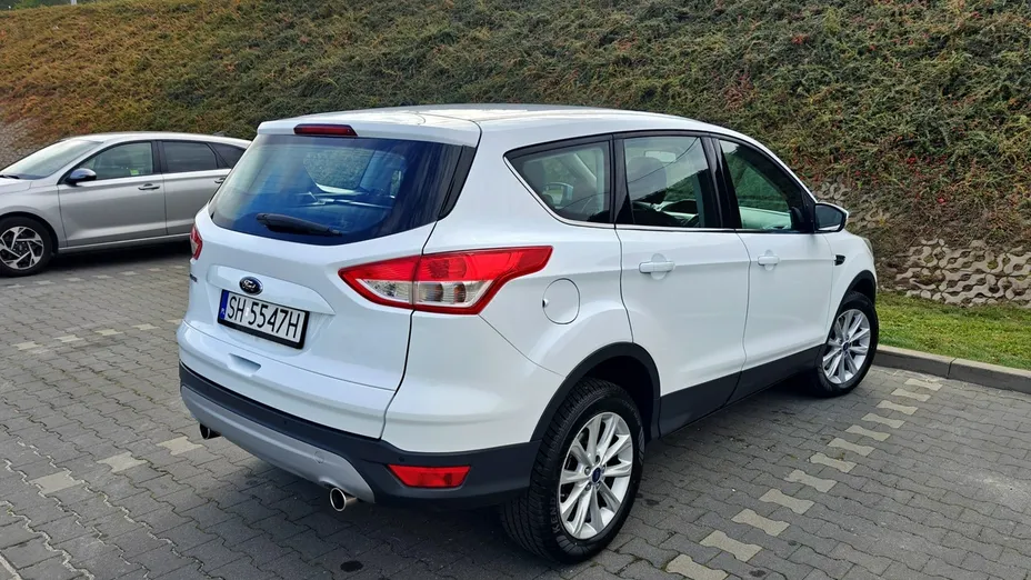 FORD Kuga -