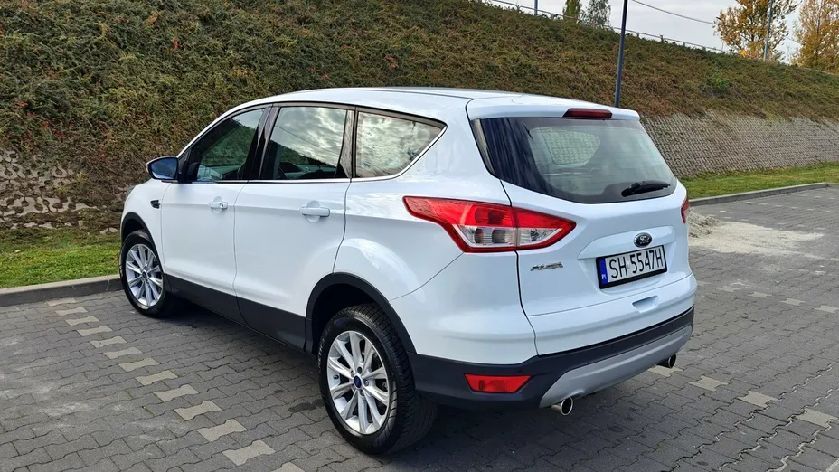FORD Kuga -