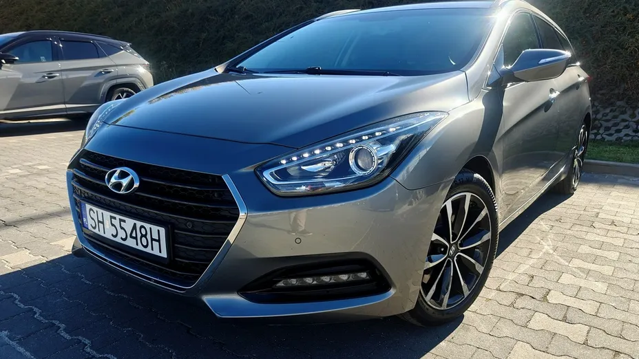 HYUNDAI i40 -