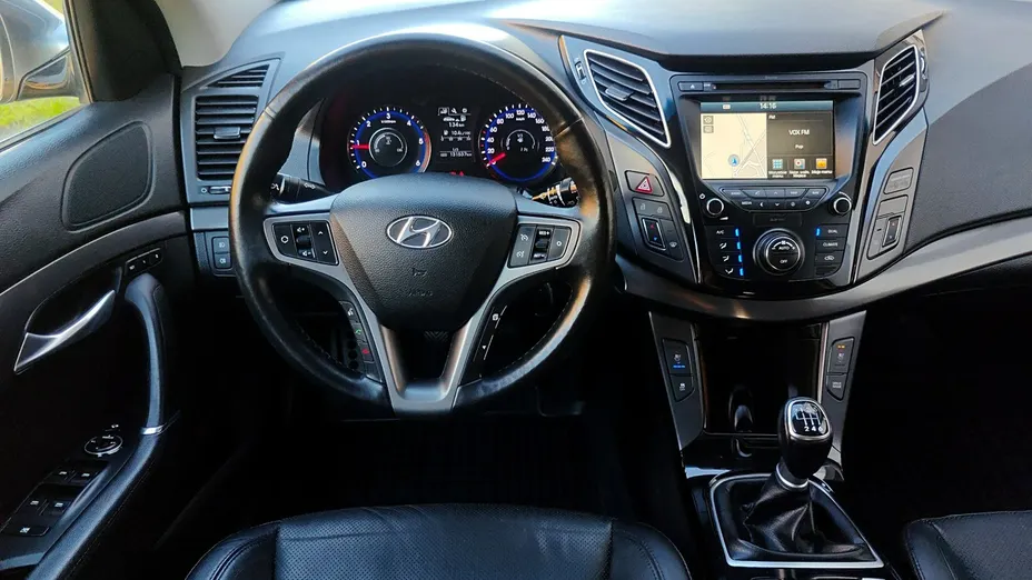 HYUNDAI i40 -