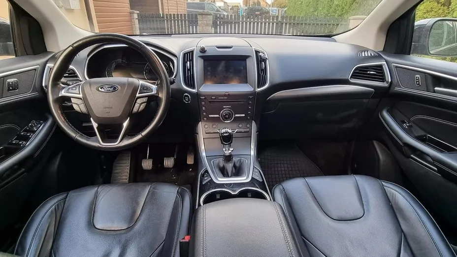 FORD Edge -