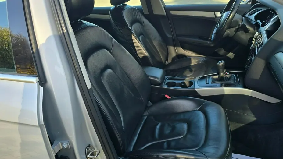 AUDI A4 -