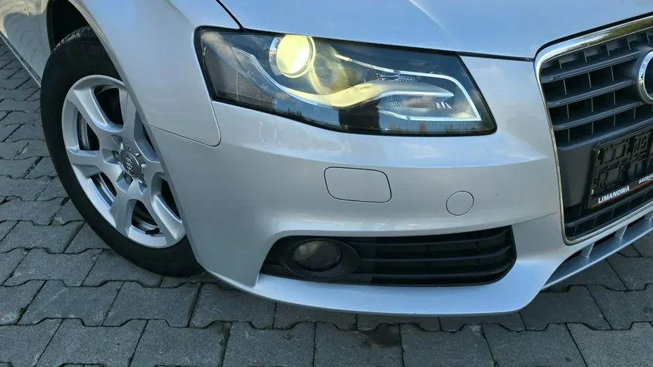 AUDI A4 -