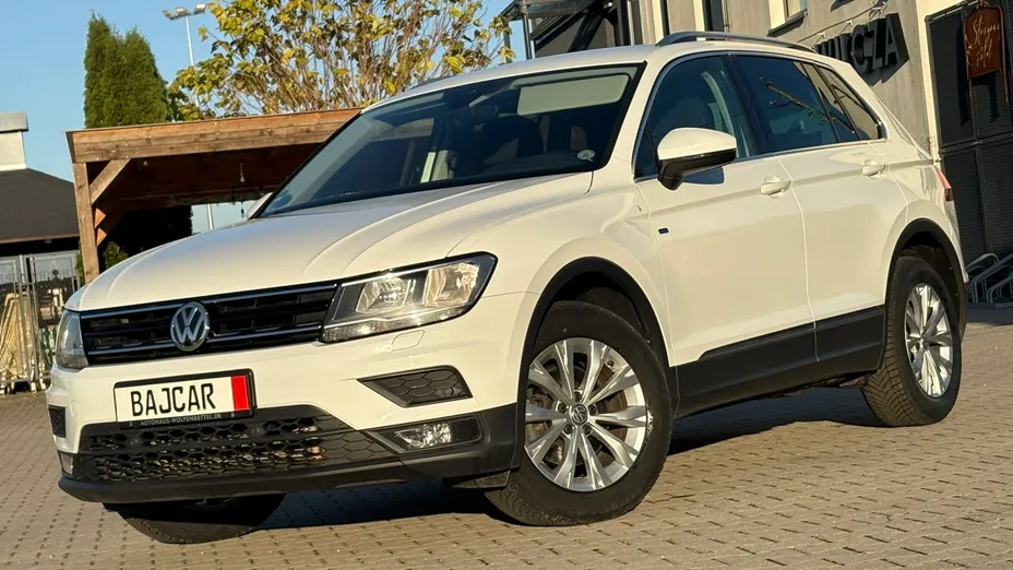 VOLKSWAGEN Tiguan -