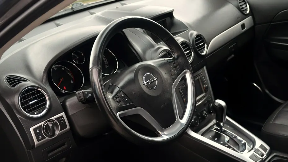 OPEL Antara -