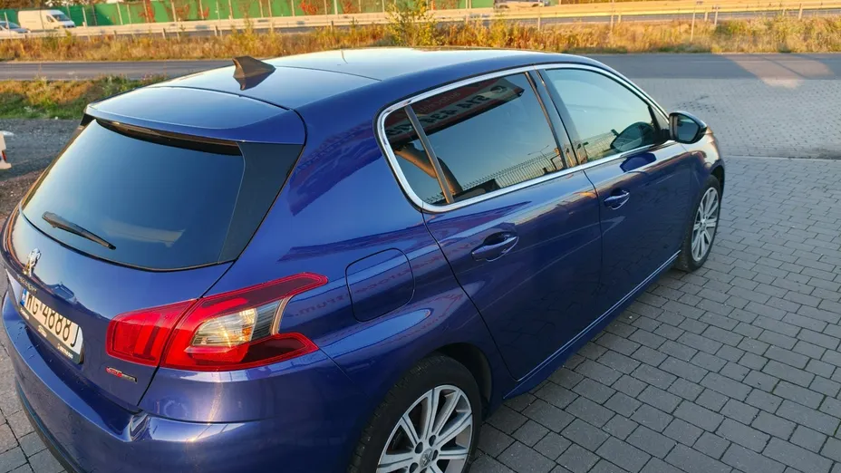 PEUGEOT 308 -