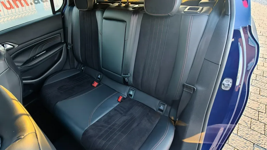 PEUGEOT 308 -