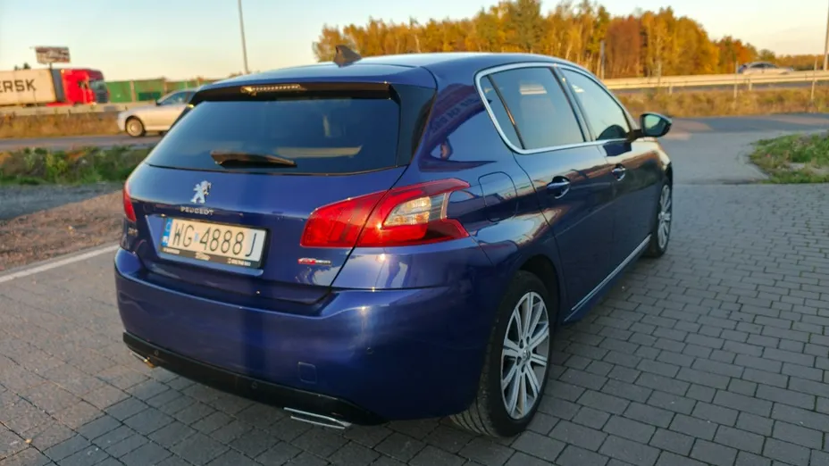 PEUGEOT 308 -