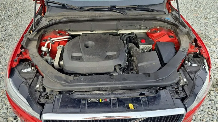 VOLVO XC60 -