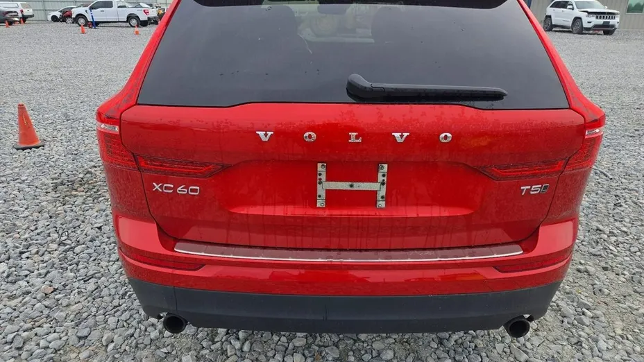 VOLVO XC60 -