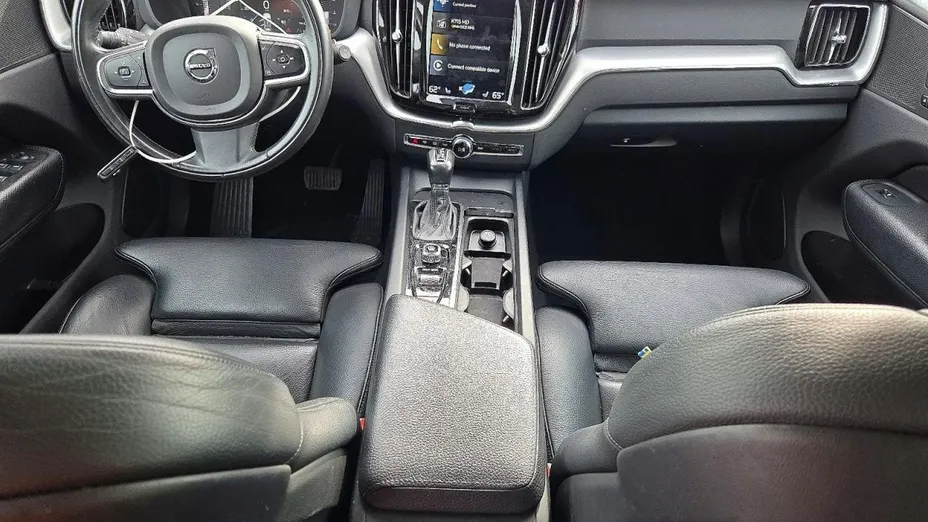 VOLVO XC60 -
