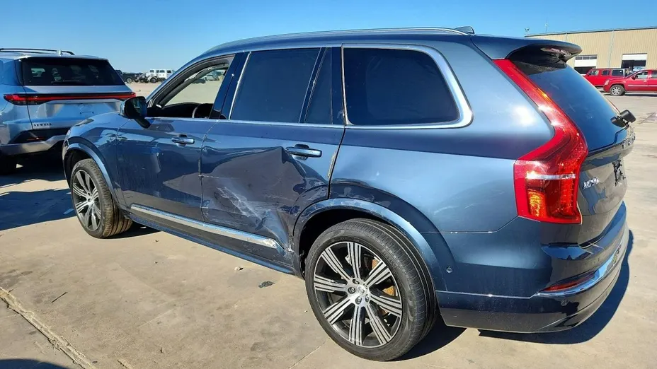 VOLVO XC90 -