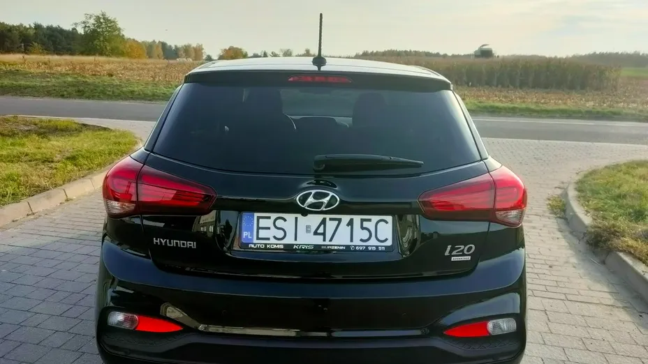 HYUNDAI i20 -