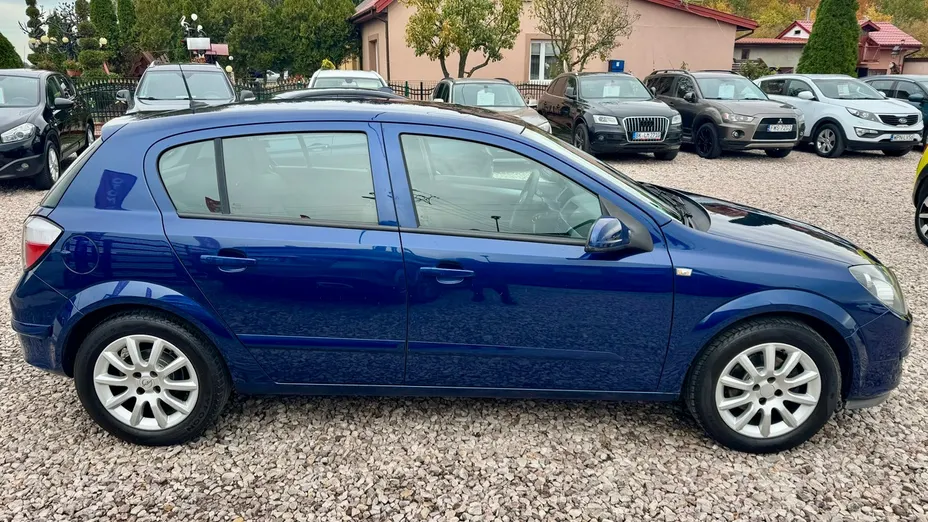 OPEL Astra -