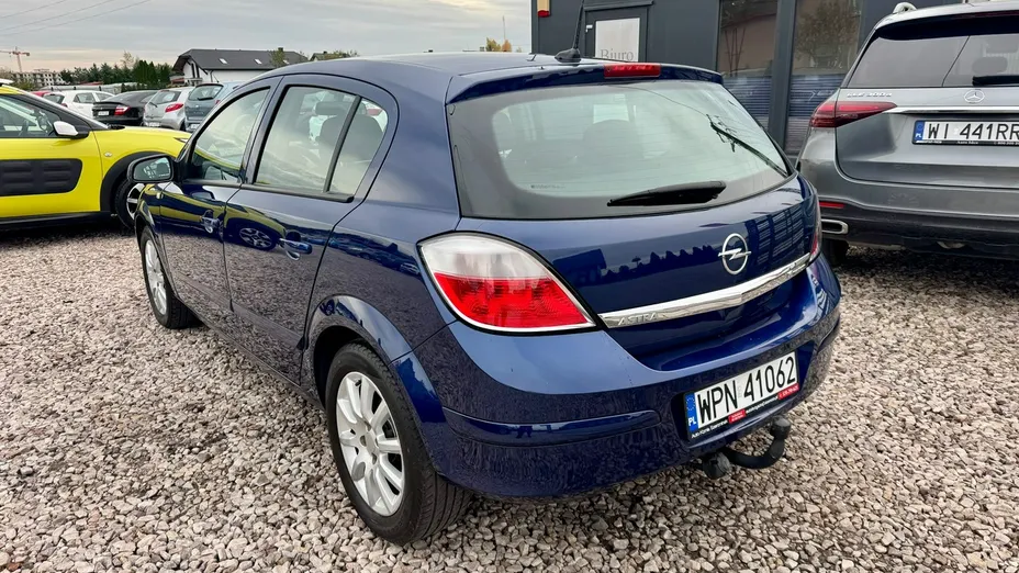 OPEL Astra -