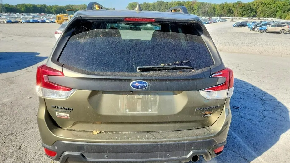 SUBARU Forester -