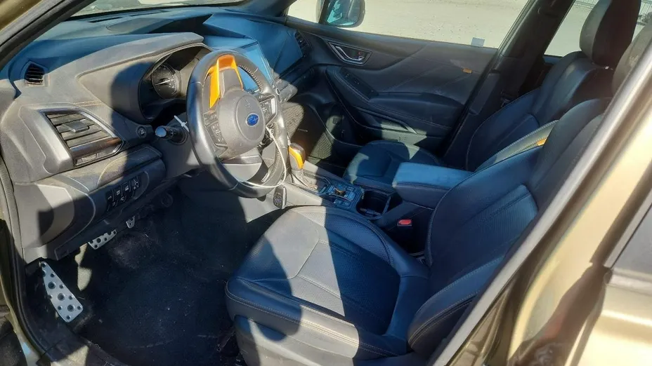 SUBARU Forester -