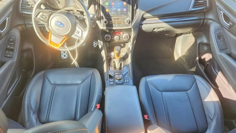 SUBARU Forester -
