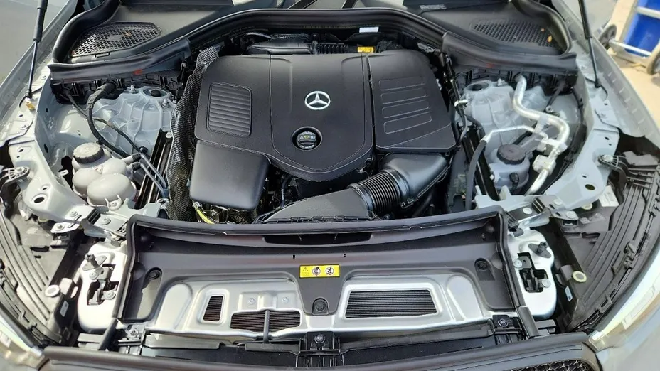 MERCEDES-BENZ GLC -