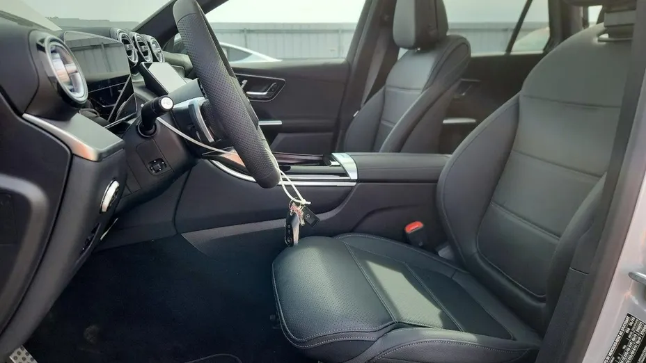 MERCEDES-BENZ GLC -
