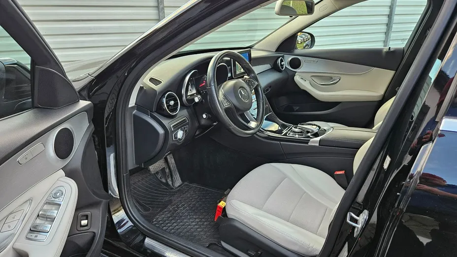 MERCEDES-BENZ C Klasa -