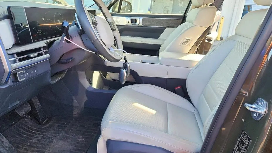 HYUNDAI Santa Fe -