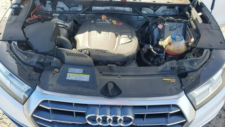 AUDI Q5 -