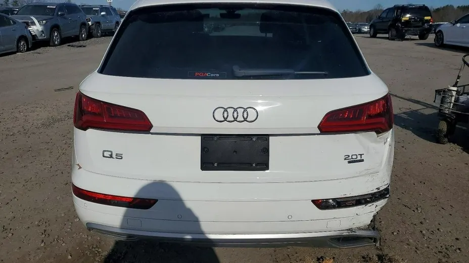 AUDI Q5 -