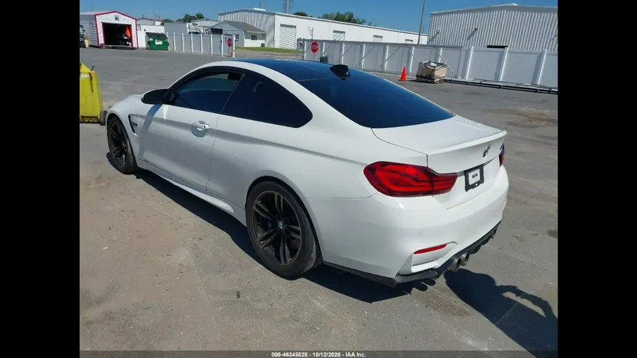 BMW M4 -