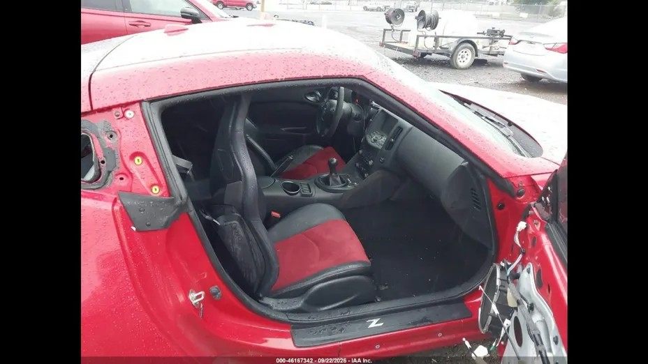 NISSAN 370 Z -