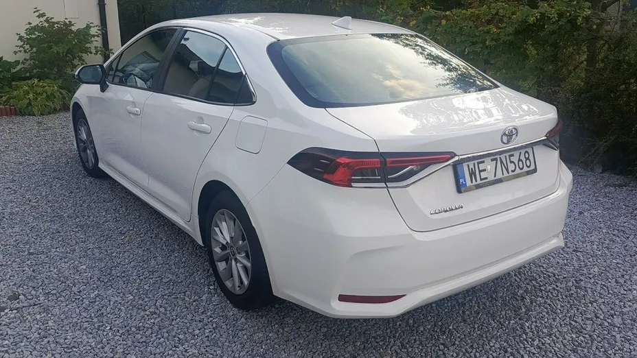 TOYOTA Corolla -