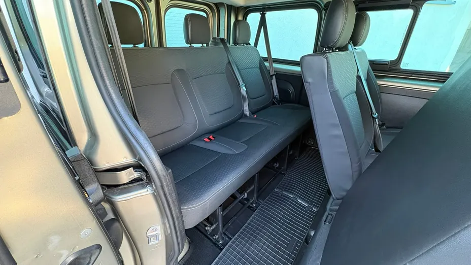 OPEL Vivaro -