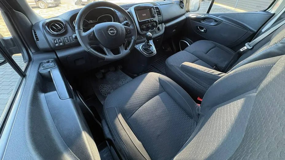 OPEL Vivaro -