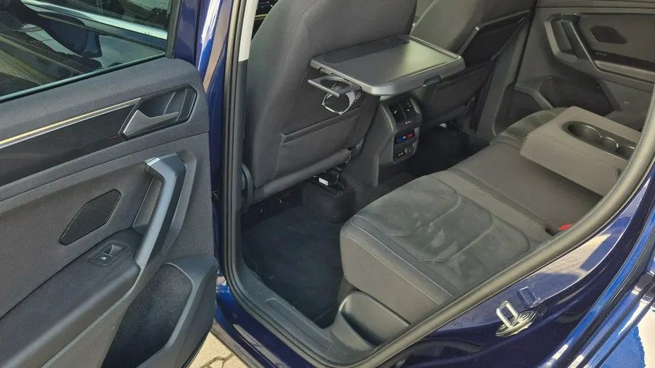 VOLKSWAGEN Tiguan -