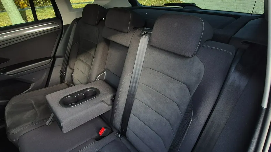 VOLKSWAGEN Tiguan -