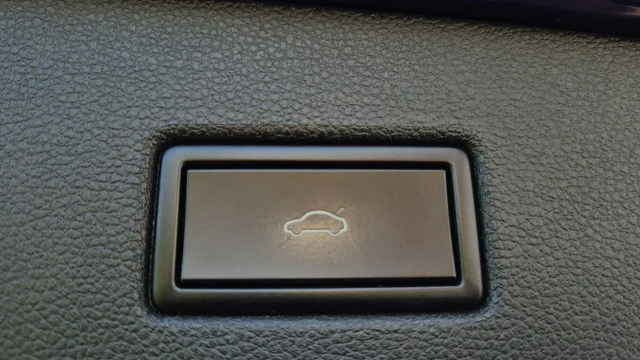 VOLKSWAGEN Tiguan -