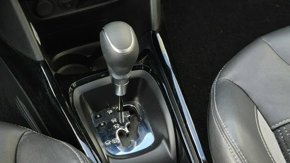 PEUGEOT 2008 -