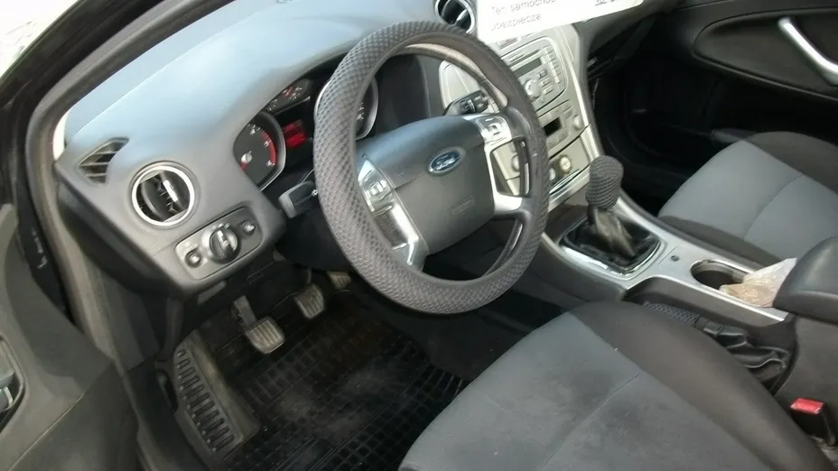 FORD Mondeo -