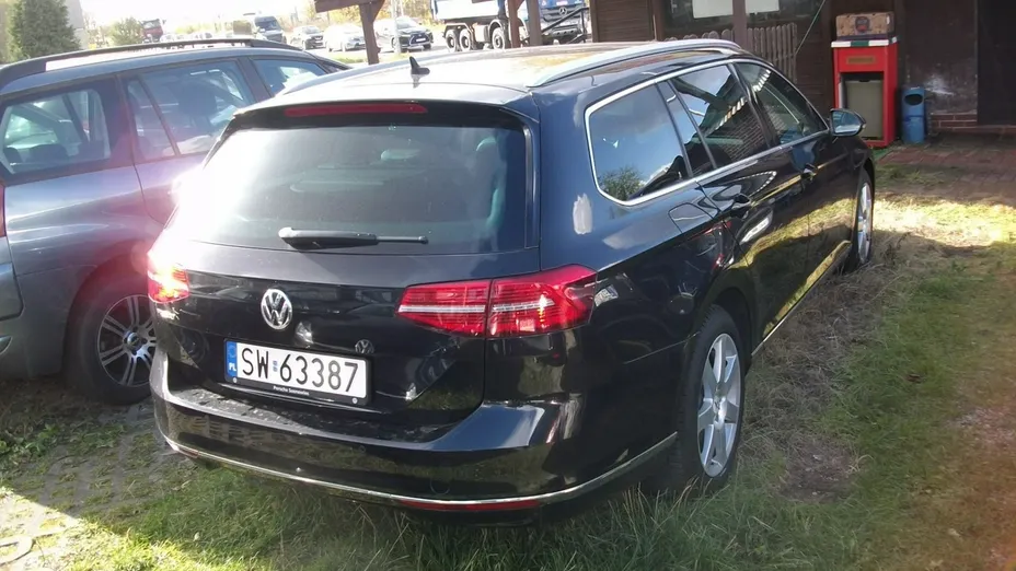 VOLKSWAGEN Passat -