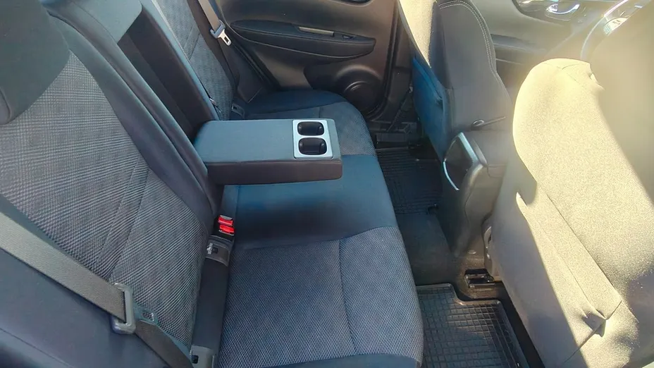 NISSAN Qashqai -