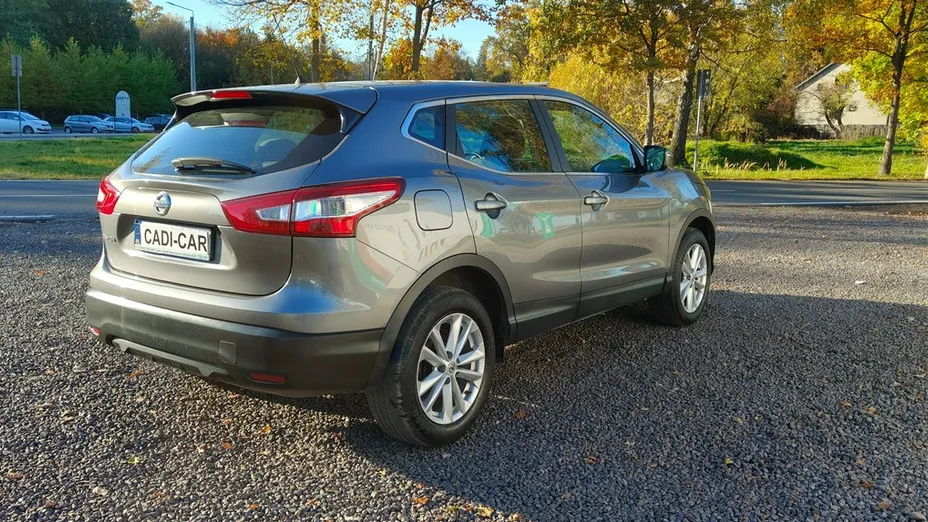 NISSAN Qashqai -