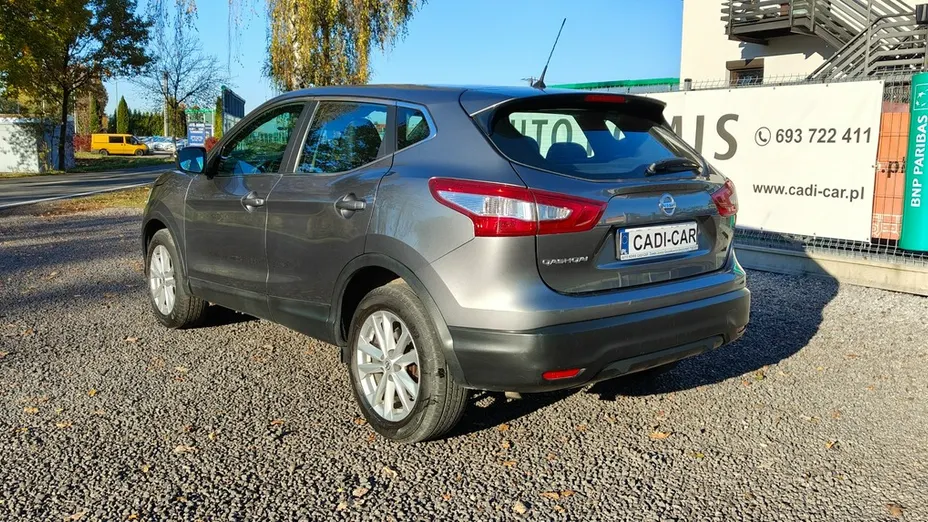 NISSAN Qashqai -