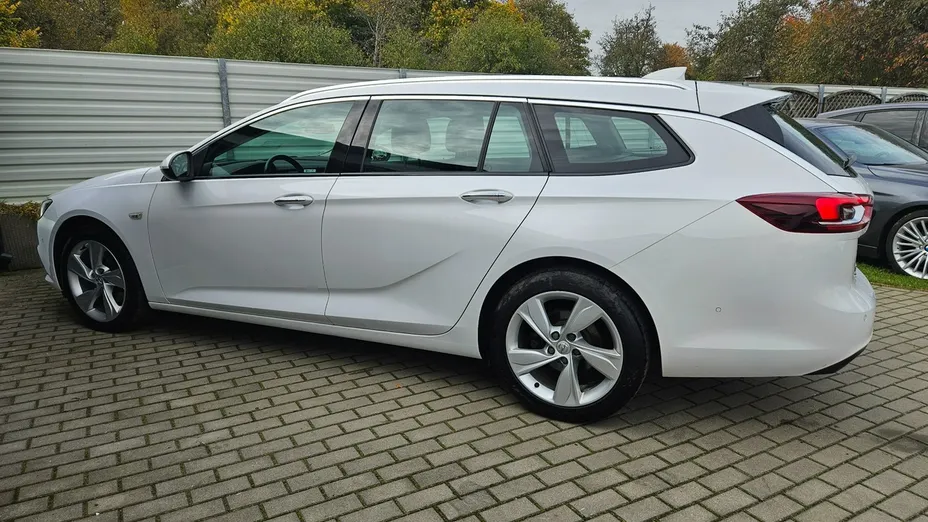 OPEL Insignia -