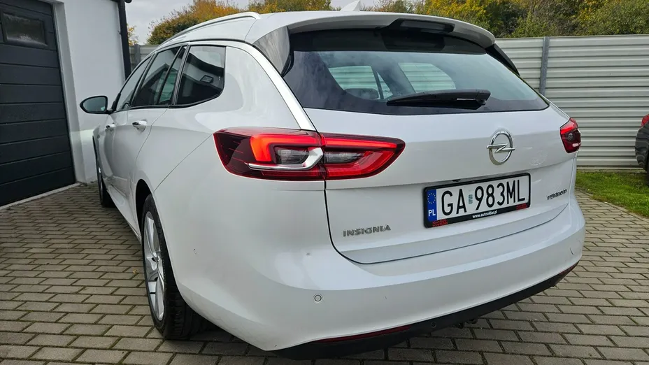 OPEL Insignia -
