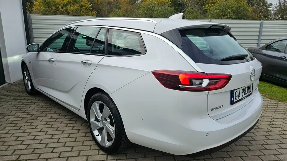 OPEL Insignia -