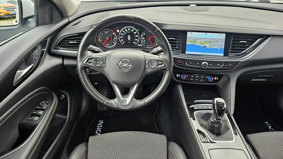 OPEL Insignia -