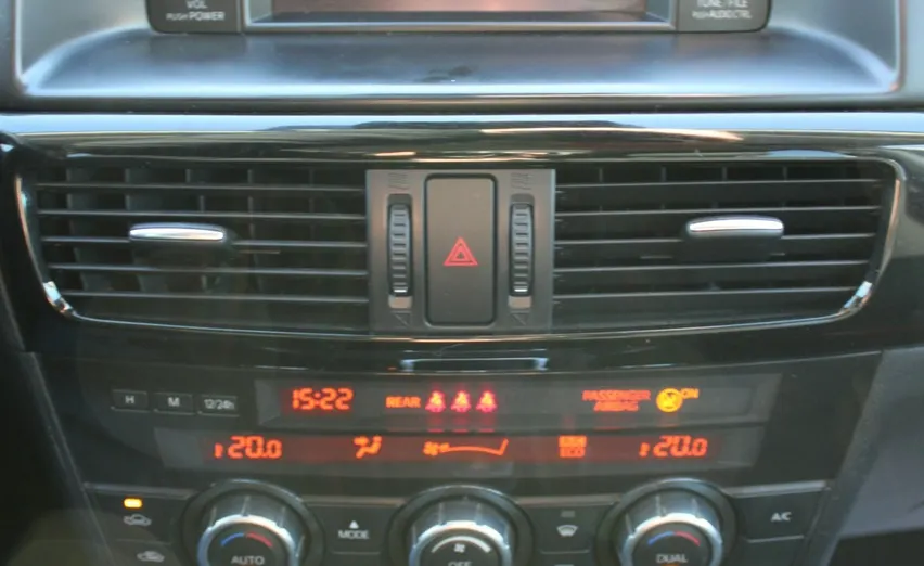 MAZDA CX-5 -