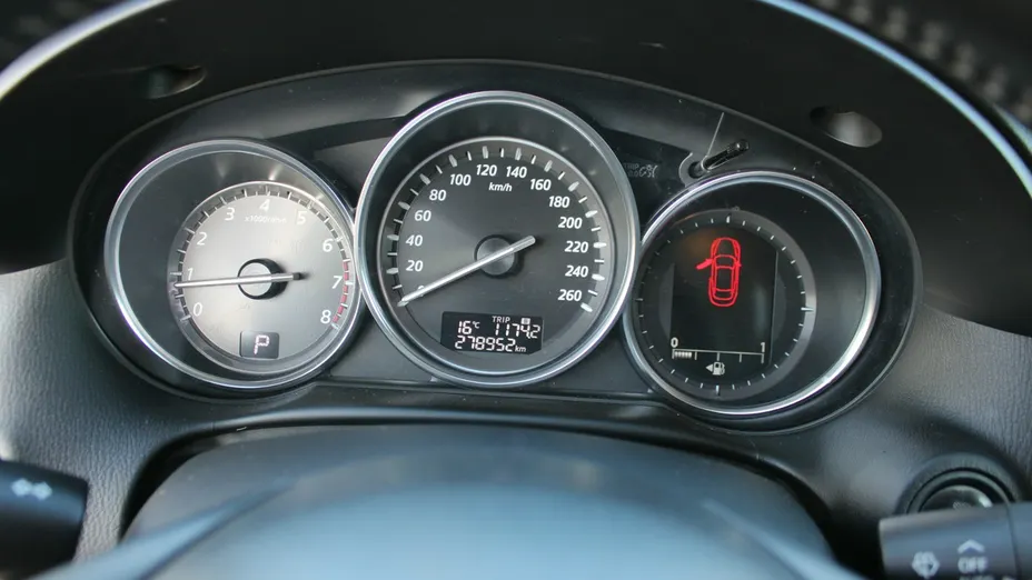MAZDA CX-5 -